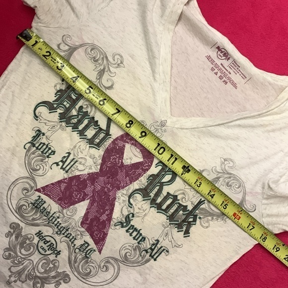 3/$20✨Hard Rock Cafe Breast Cancer Awareness Washington DC - Picture 8 of 9